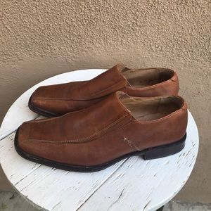 - Aldo shoes for men size 41 brown color.